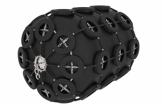 Pneumatisk fender med däcks-nät