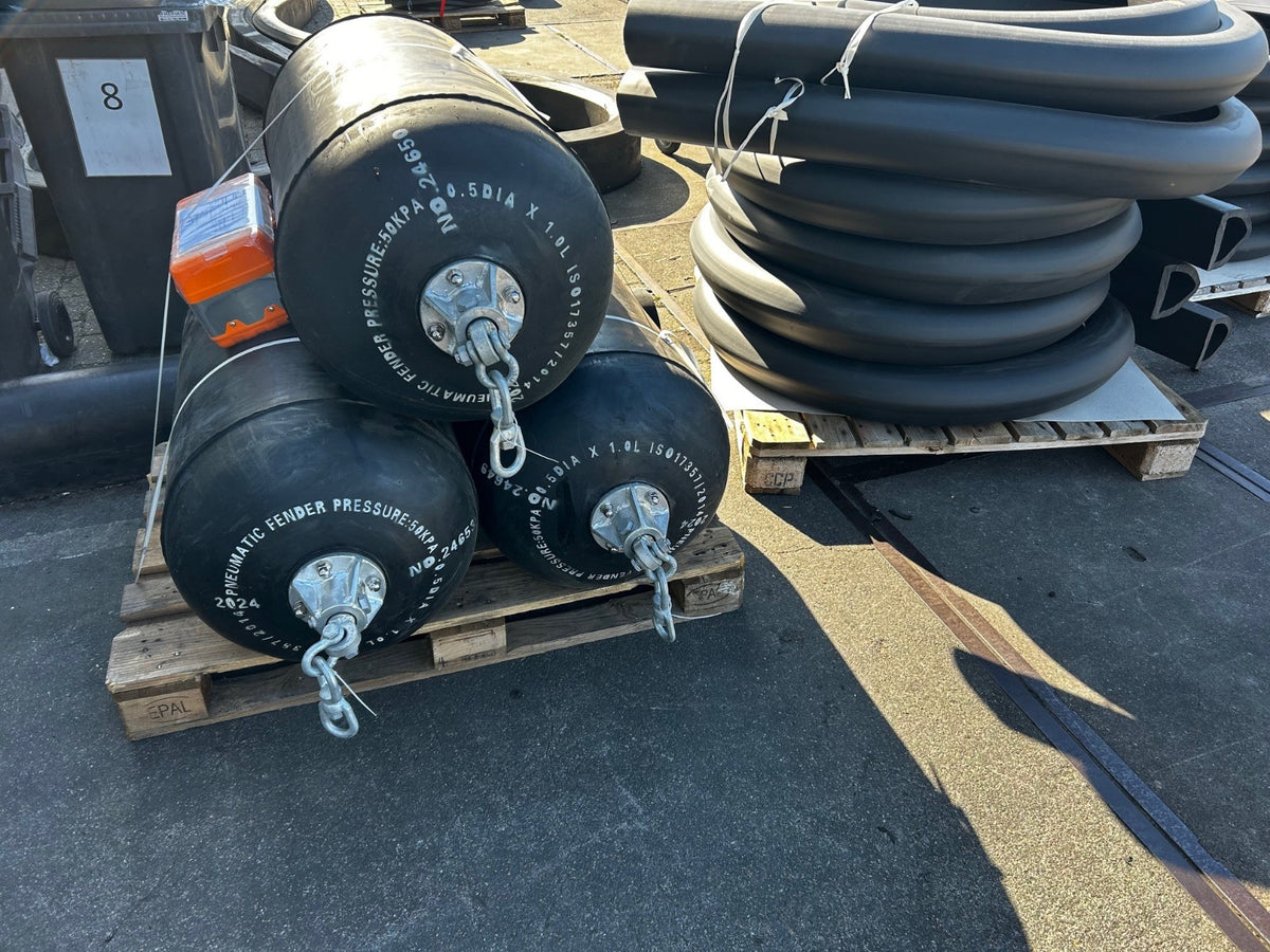 Pneumatic fenders sling