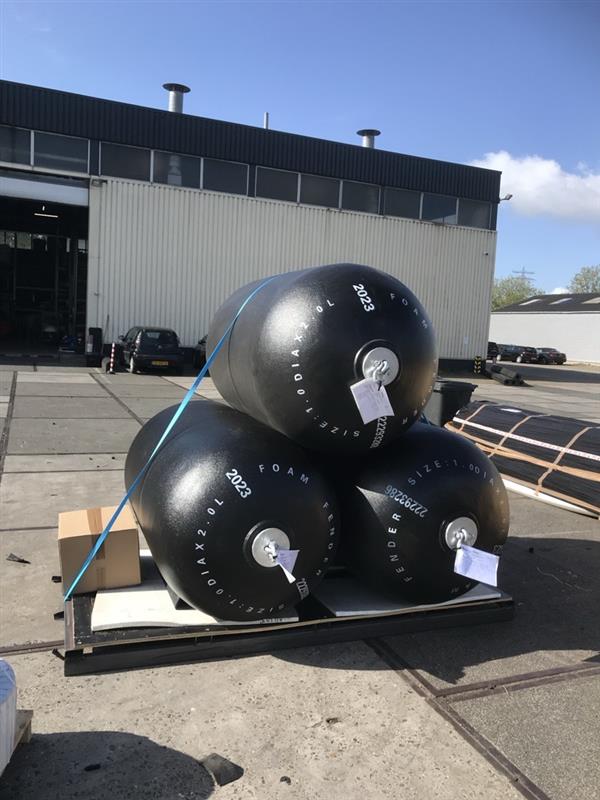 Pneumatic fenders sling